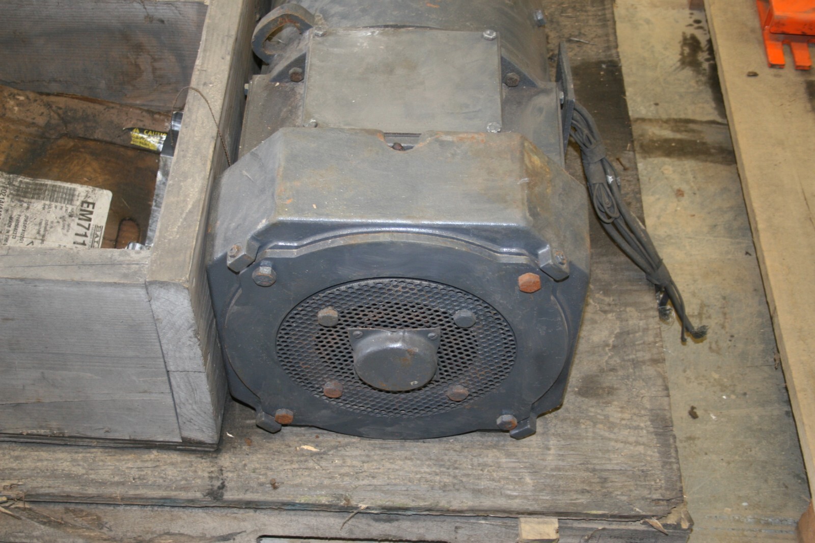 General Electric Kinamatic Direct Current Motor 10HP C0238AT 1150RPM 240V