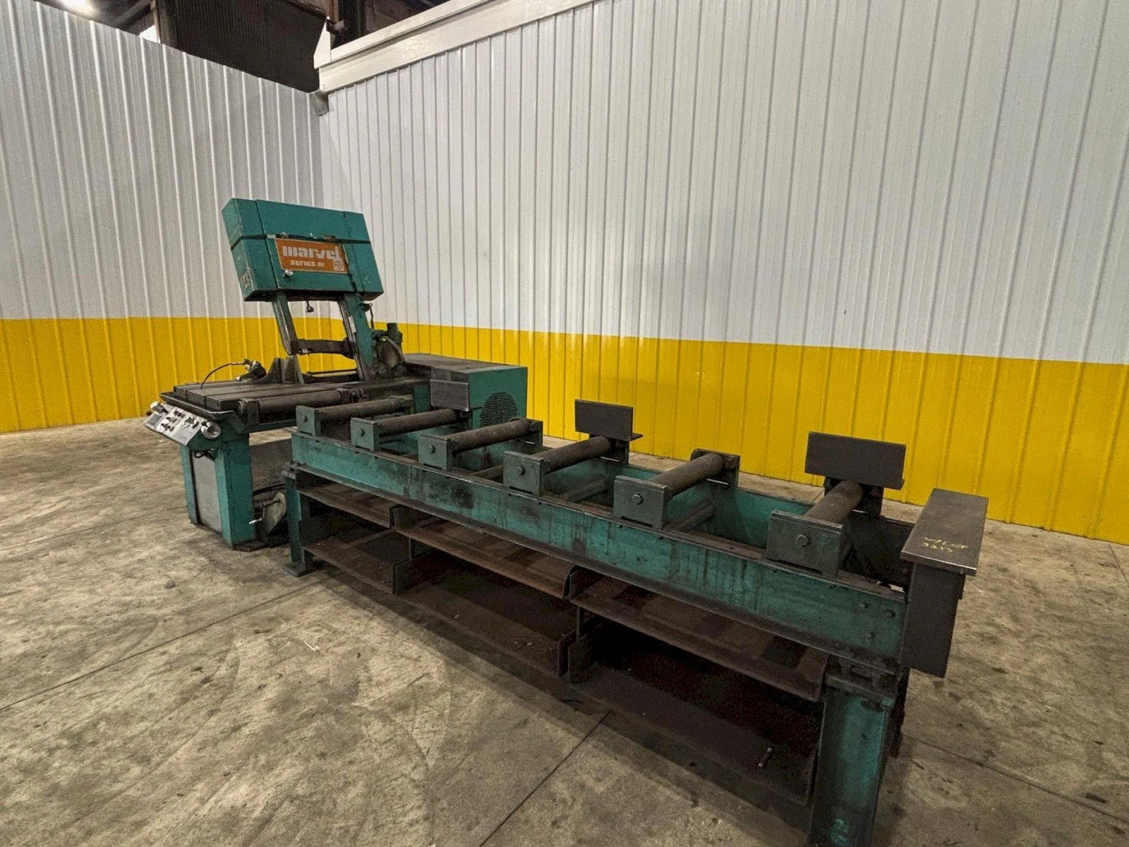 18” X 20” MARVEL MODEL #81-9/M3M SEMI-AUTO MITRE HEAD VERTICAL BAND SAW: STO