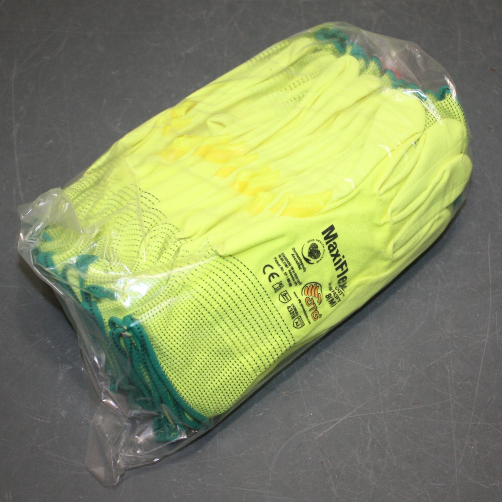 (12 Piar) PIP MaxiFlex A2 Cut Resistant Glove 34-8743FY, Size 8 M Nitrile Dipped