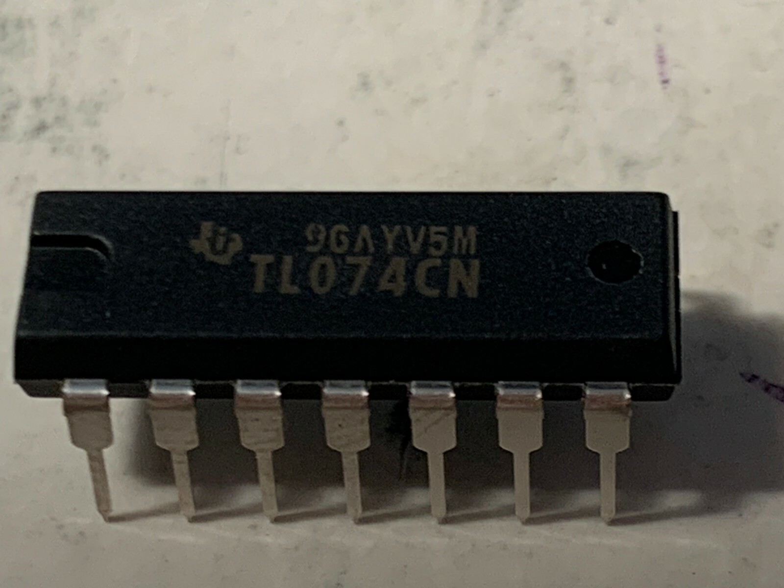 TI IC -TL074CN- Low Noise JFET Quad Op-Amp – DIP-14.