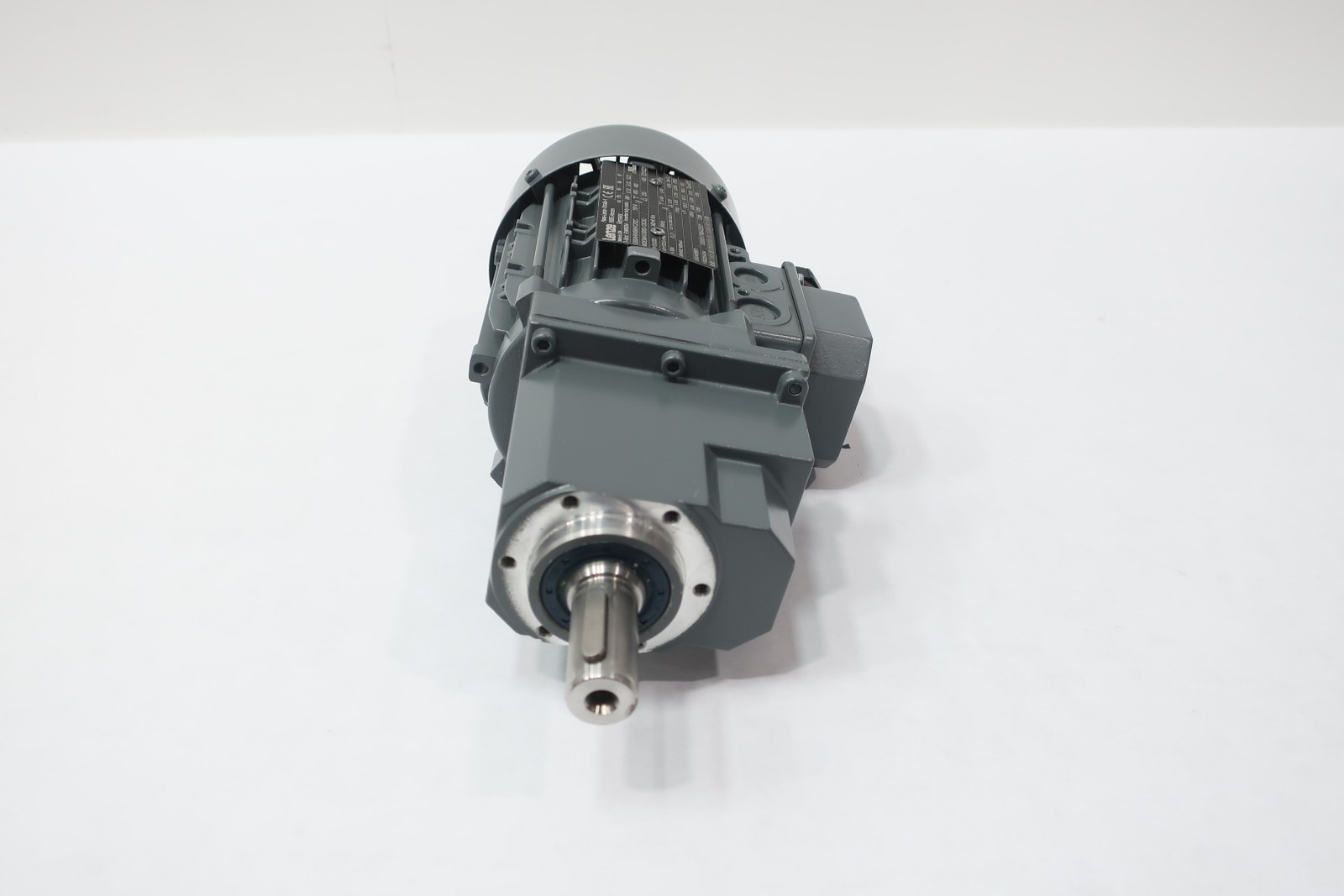 Lenze G50AH045MVCR2C Gearmotor 460v-ac 0.12kw 3ph 1.735rpm