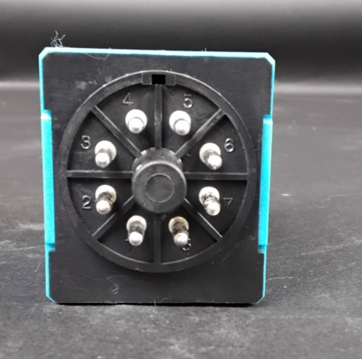 IDEC RTE-P11 TIME DELAY RELAY ($35 OBO)