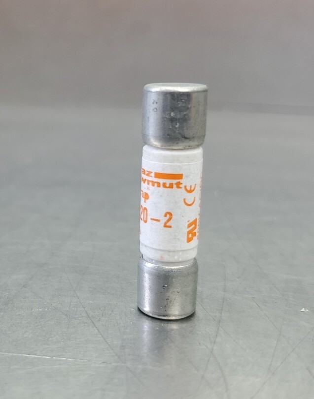 Ferraz Shawmut USM3I Y219073 Fuse Holder w/3-A60Q20-2 Fuses. 4D-30