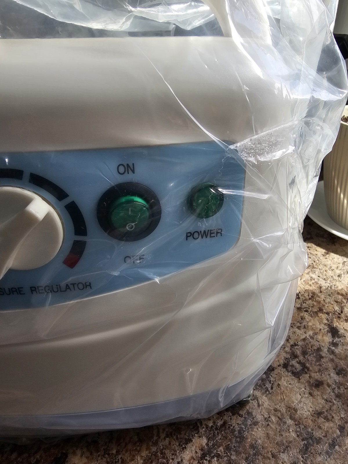 Portable Phlegm Suction Pump with Regulator Valve and Vacuum Gauge