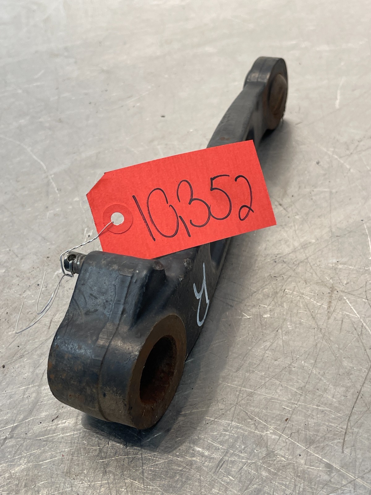 John Deere 1025R Tractor Upper 3pt Hydraulic Rockshaft Lift Arm LVA16762