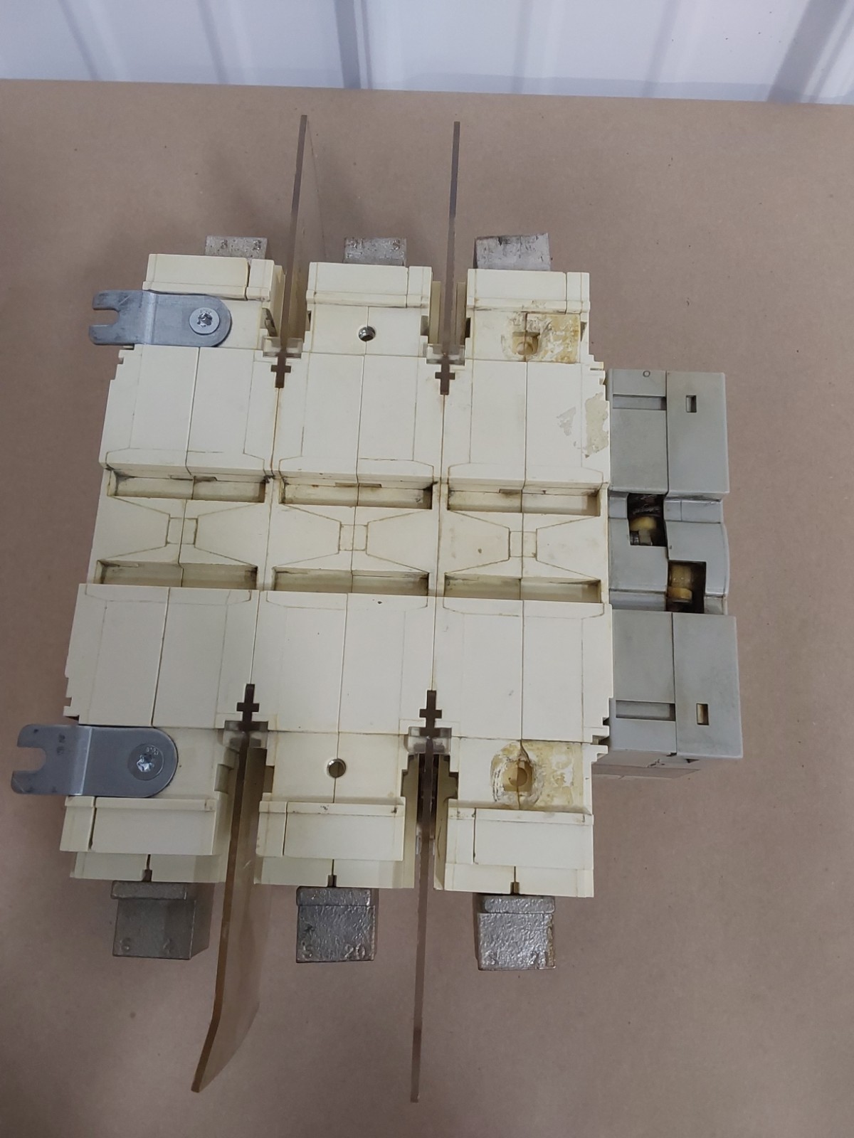 PARTS ONLY Allen-Bradley AB 194R-J200-1753 Switch Disconnector LPJ-175SP Fuse