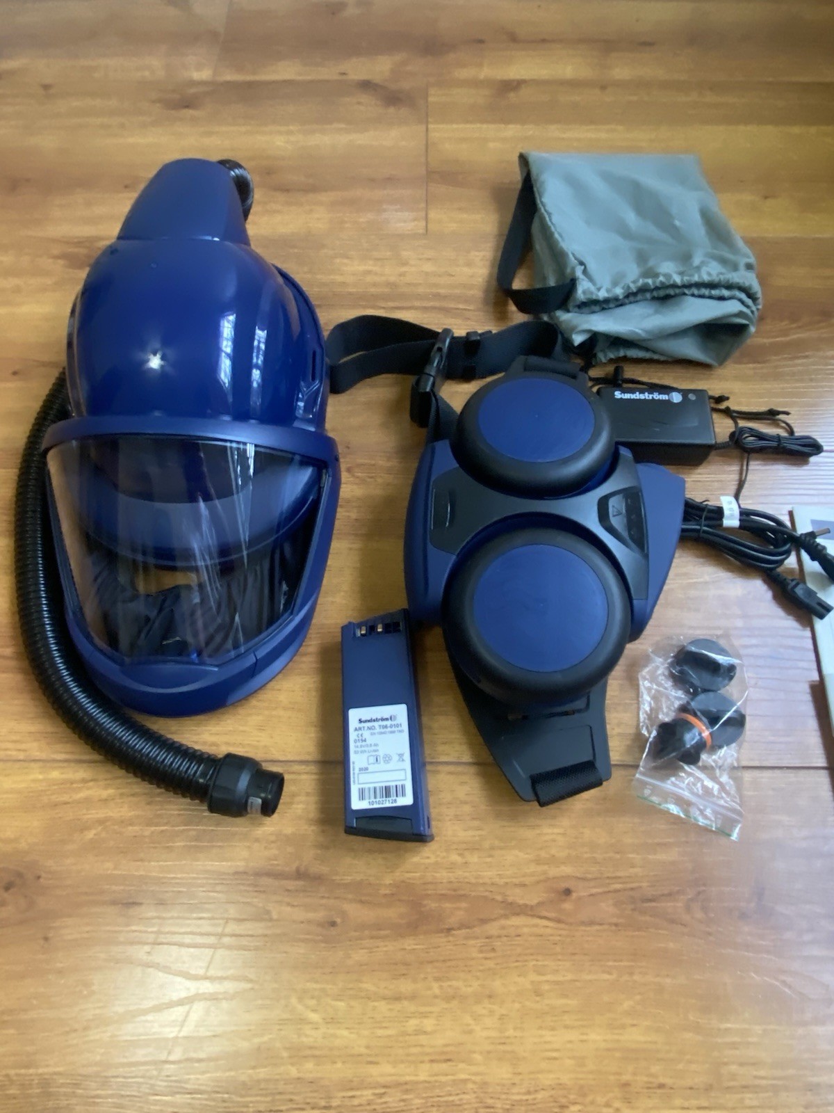 Sundstrom SR500 SR530 Soft Hood Battery Powered Air Purifying Respirators PAPR