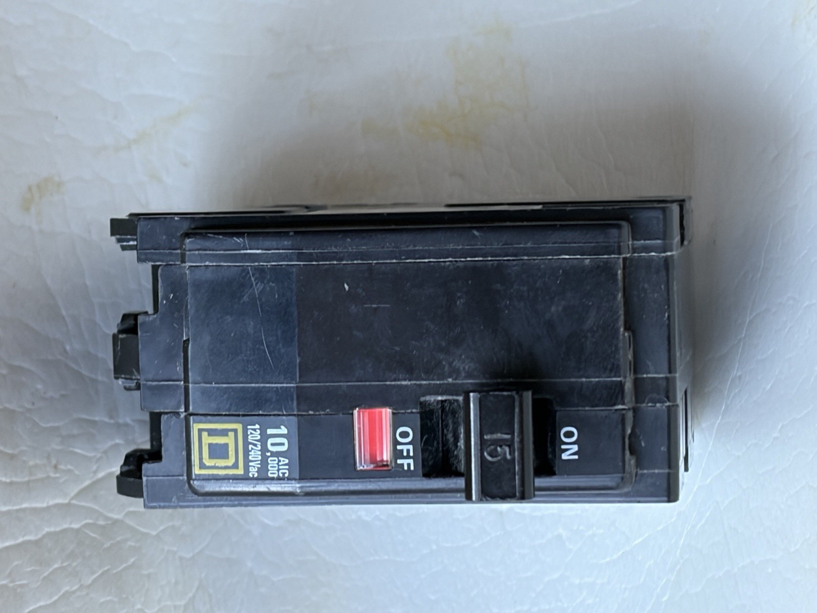 Square D QO215 15A Miniature Circuit Breaker 2-Pole QO 10kA Yellow D ~used