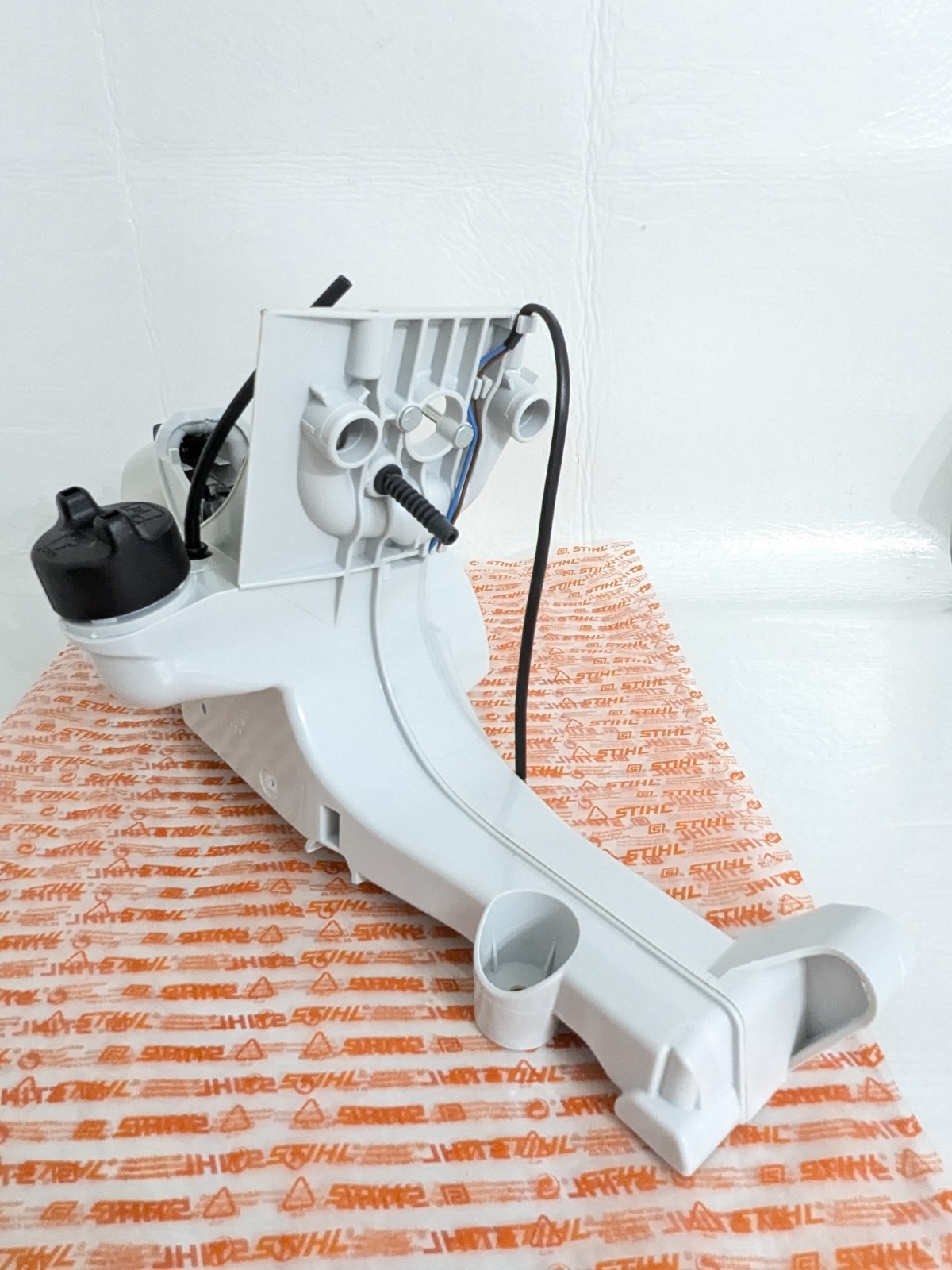 Stihl OEM Tank Housing Assembly TS700, TS800 concrete cut-off saws 4224 350 0817