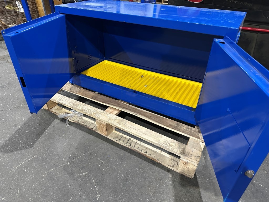 EAGLE ADD-CRA-15 15GAL. ACID & CORROSIVE STORAGE CABINET