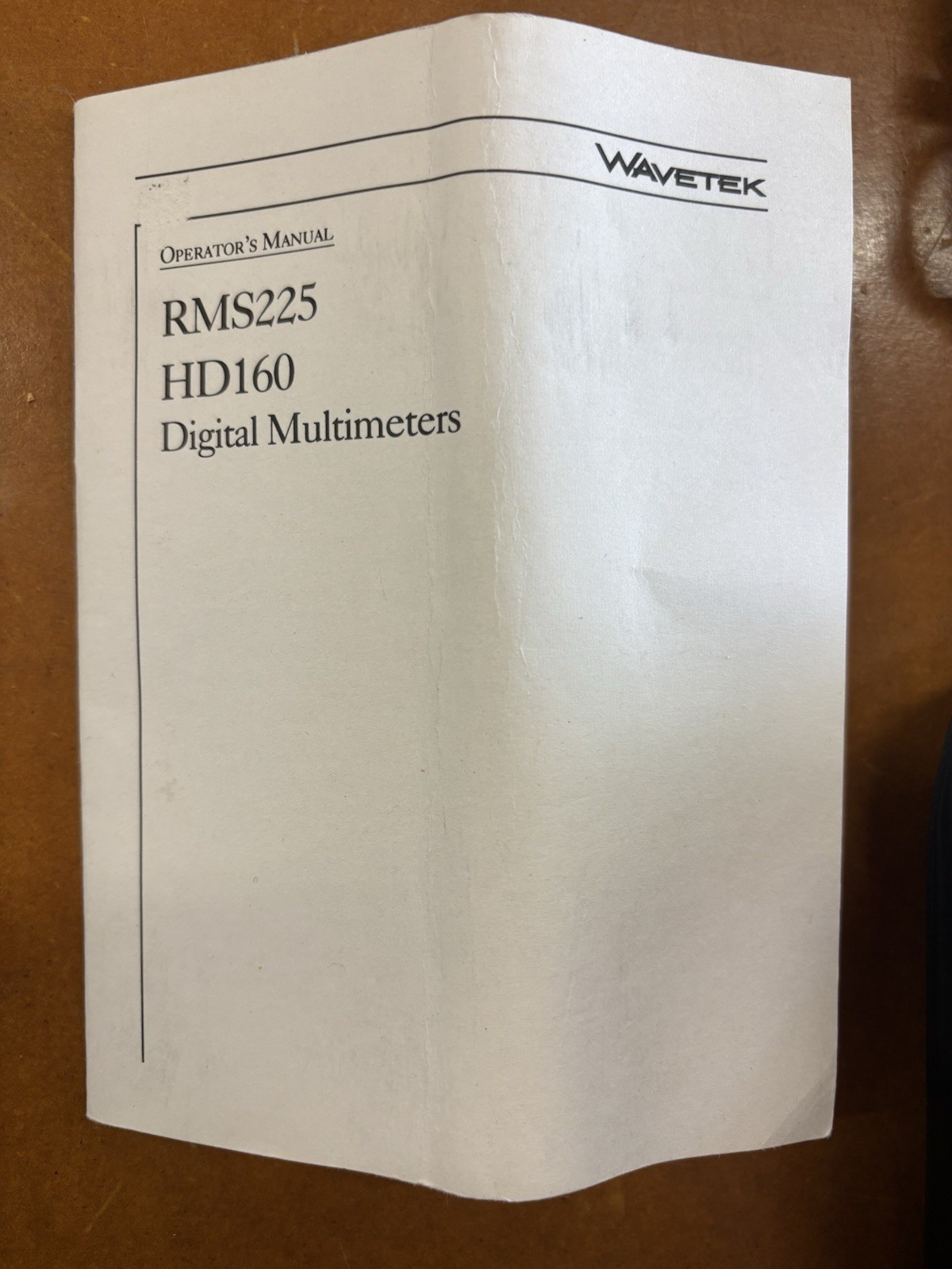 Wavetek HD160 True RMS 4000-Count CAT III 1000V DMM w/ Leads Case Manual