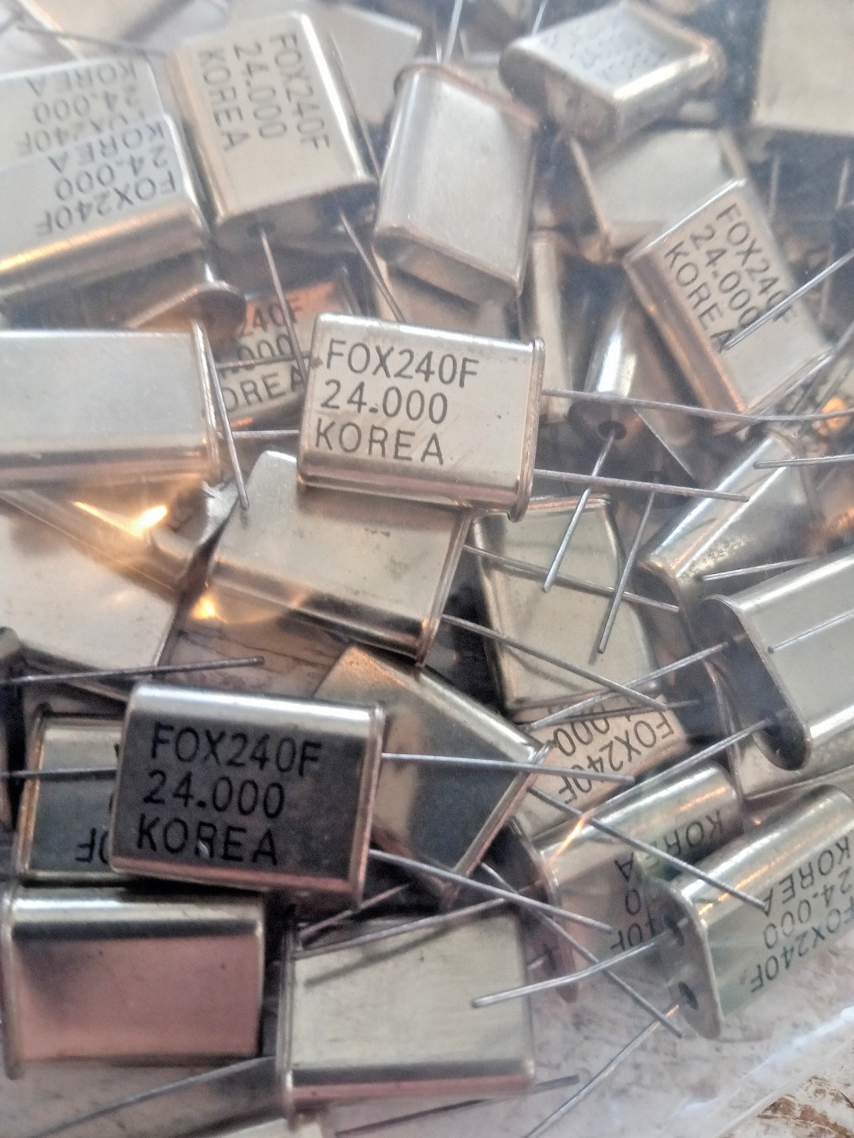 67 Pcs Quartz Crystal 24.0 MHz HC-49U Thru-hole made by Fox p/n LF200-20