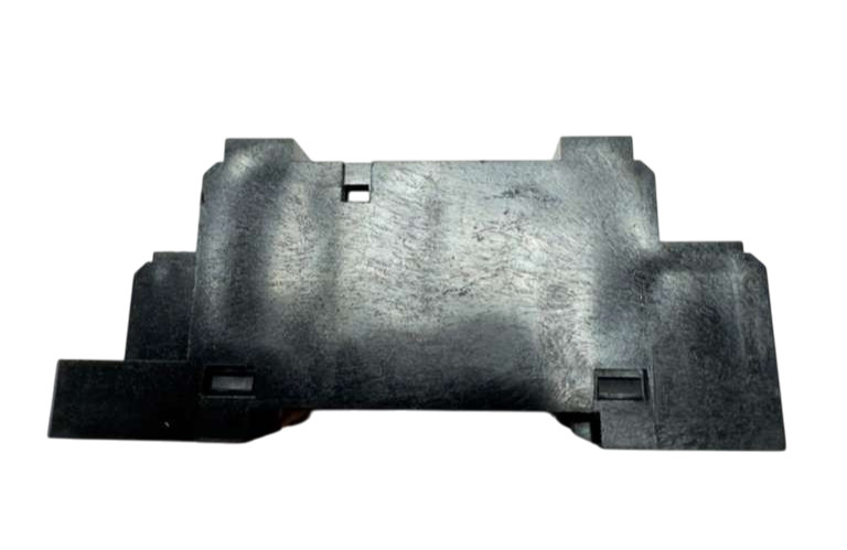 Cutler-Hammer D7PA2 Relay Socket Base, MAX 15A, 240V, 2089H, 701519