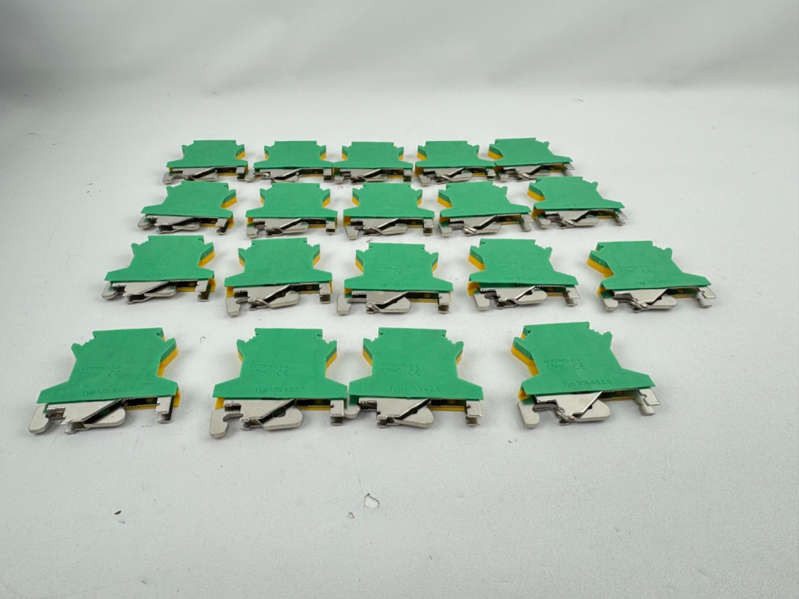 x(19) Pcs USLKG2.5 Ground Circuit Connection Terminal Block DIN Rail Mounted