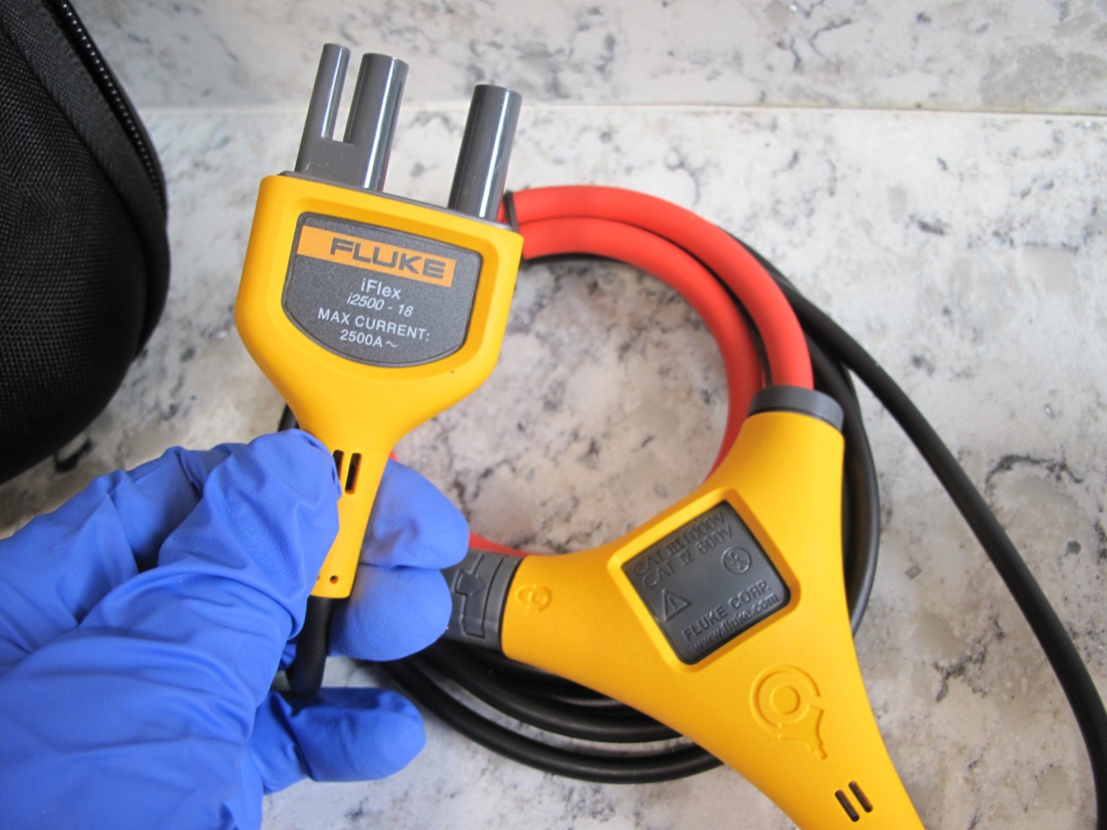 Fluke 393 FC Cat III 1500v trms clamp meter w/ iflex i2500-18 + case+leads