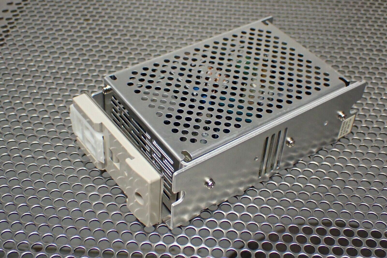 Omron S8JX-N10024CD Power Supply DC24V 4.5A AC100-240V 50/60Hz 2.5A Used