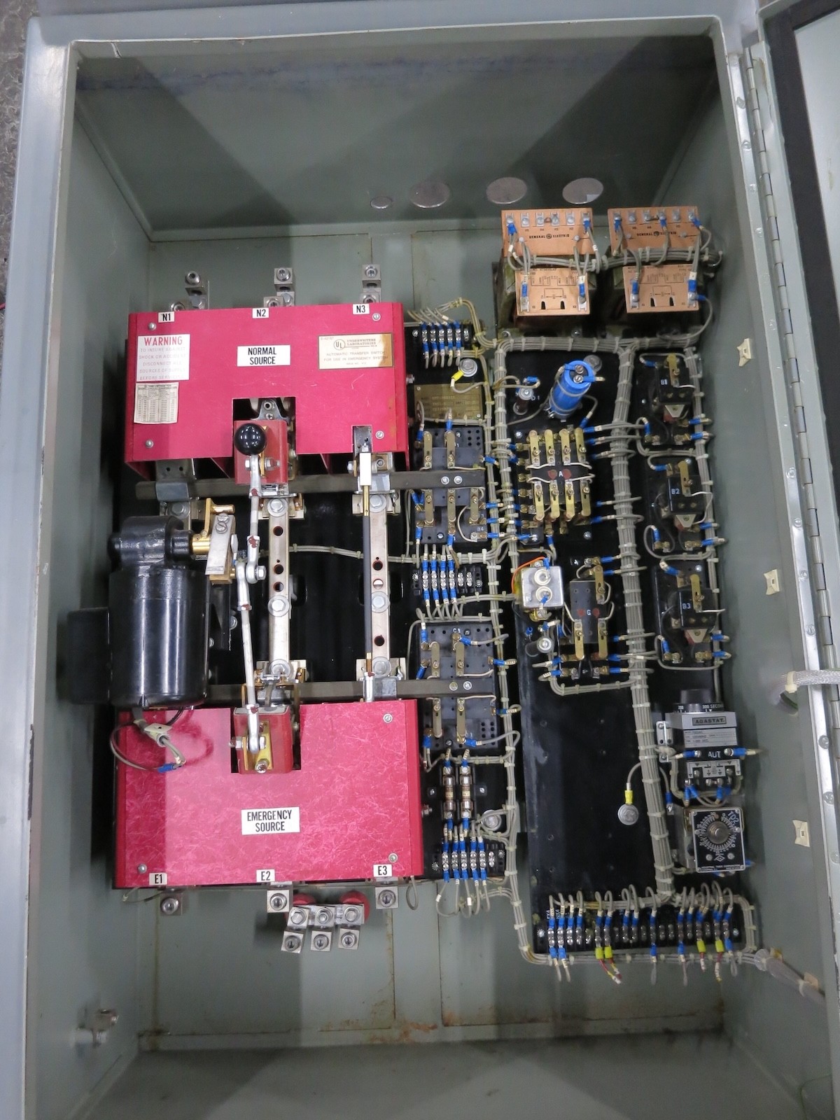 Russelectric RMT-2603CE 260A 480/277V Automatic Transfer Switch 3PH 4W ATS 480V