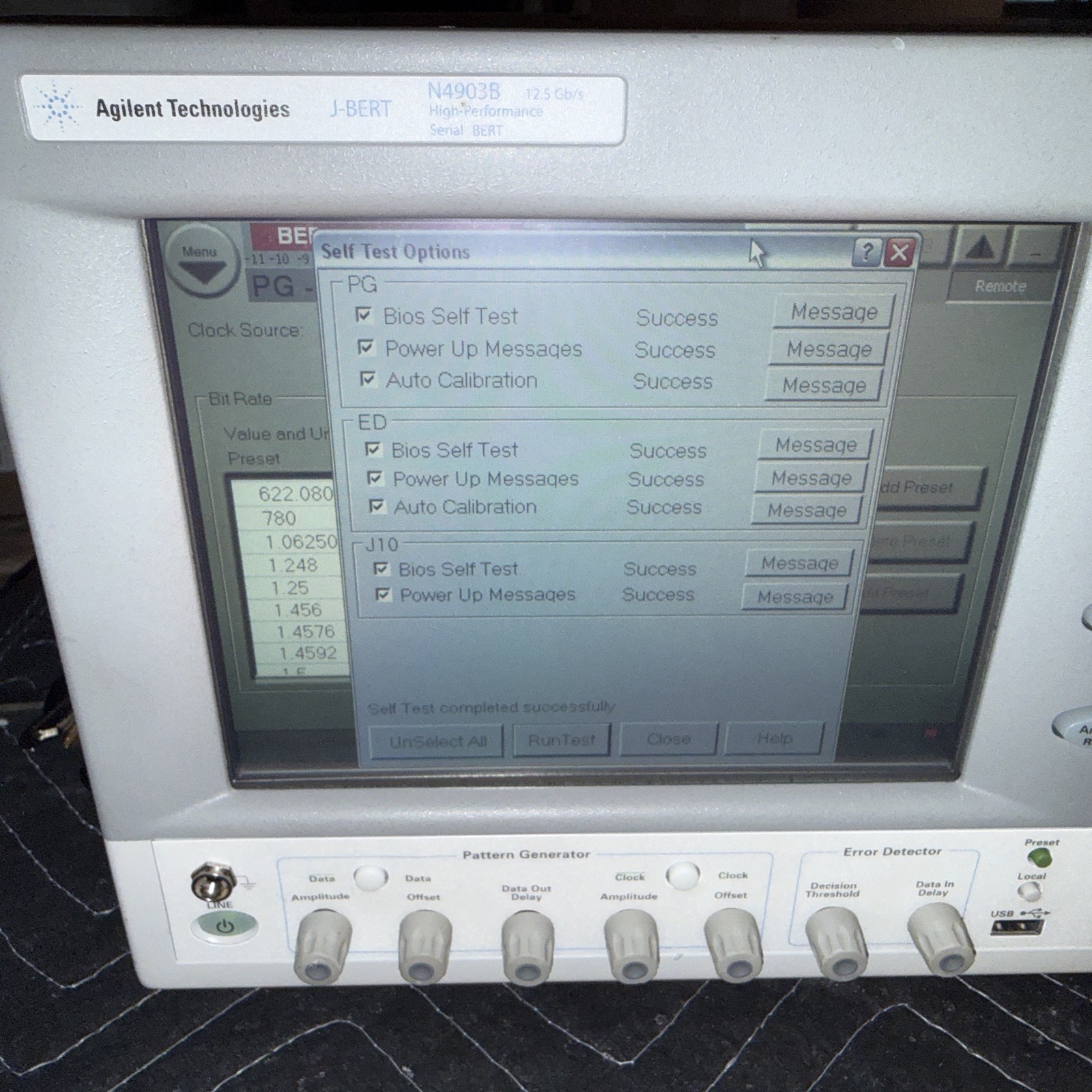 Agilent / Keysight N4903B MY49101043 Serial J-BERT, 150 Mb/s to 12.5 Gb/s Option