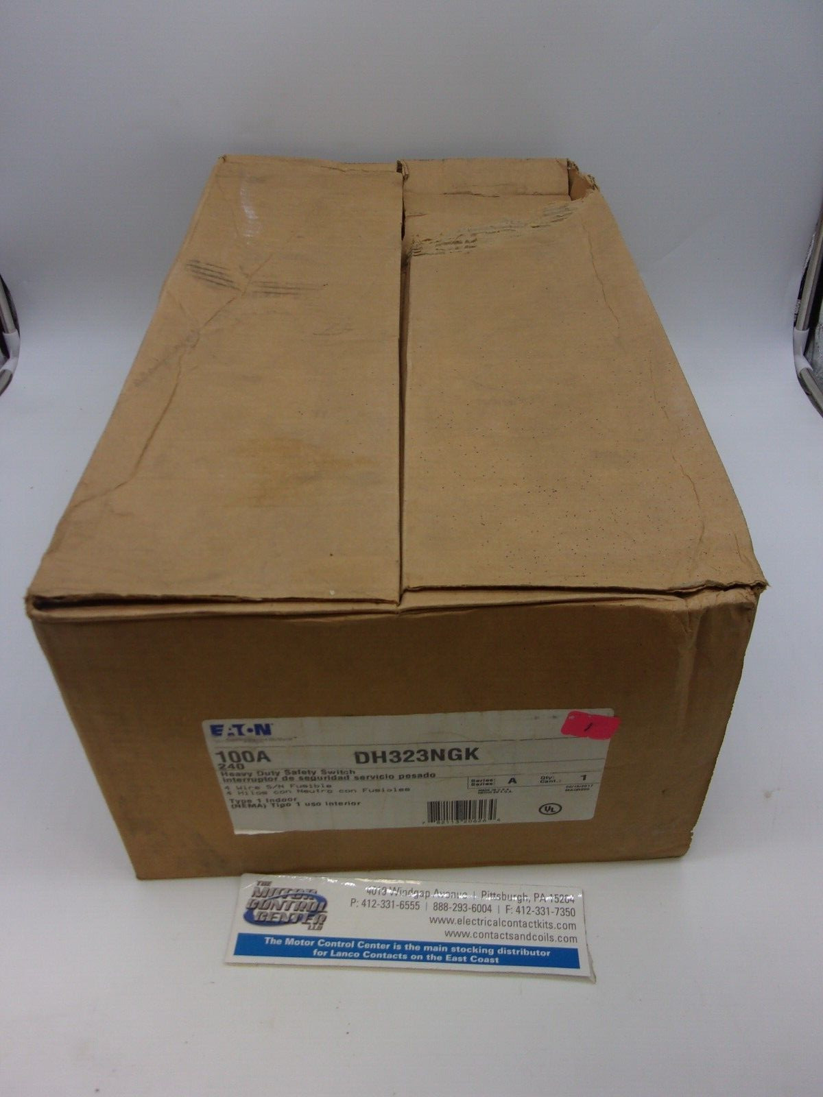 DH323NGK-EATON-HEAVY DUTY SAFETY SWITCH-100A,4 WIRE,FUSIBLE,3P,240V,NEMA1 INDOOR