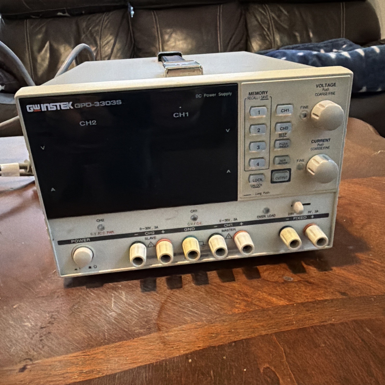 GW Instek GPD-3303S 3-Channel Programmable Linear DC Power Supply 195W