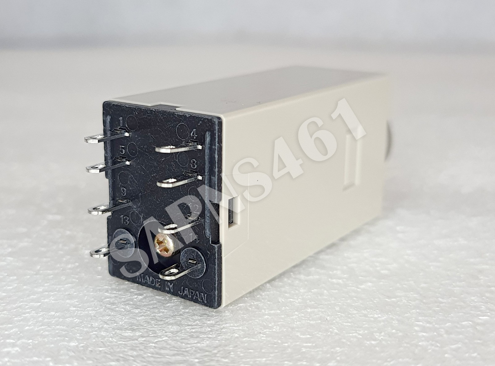 Omron H3Y-2 Timer *200/230VAC *New in open Box*2 Pc Lot*