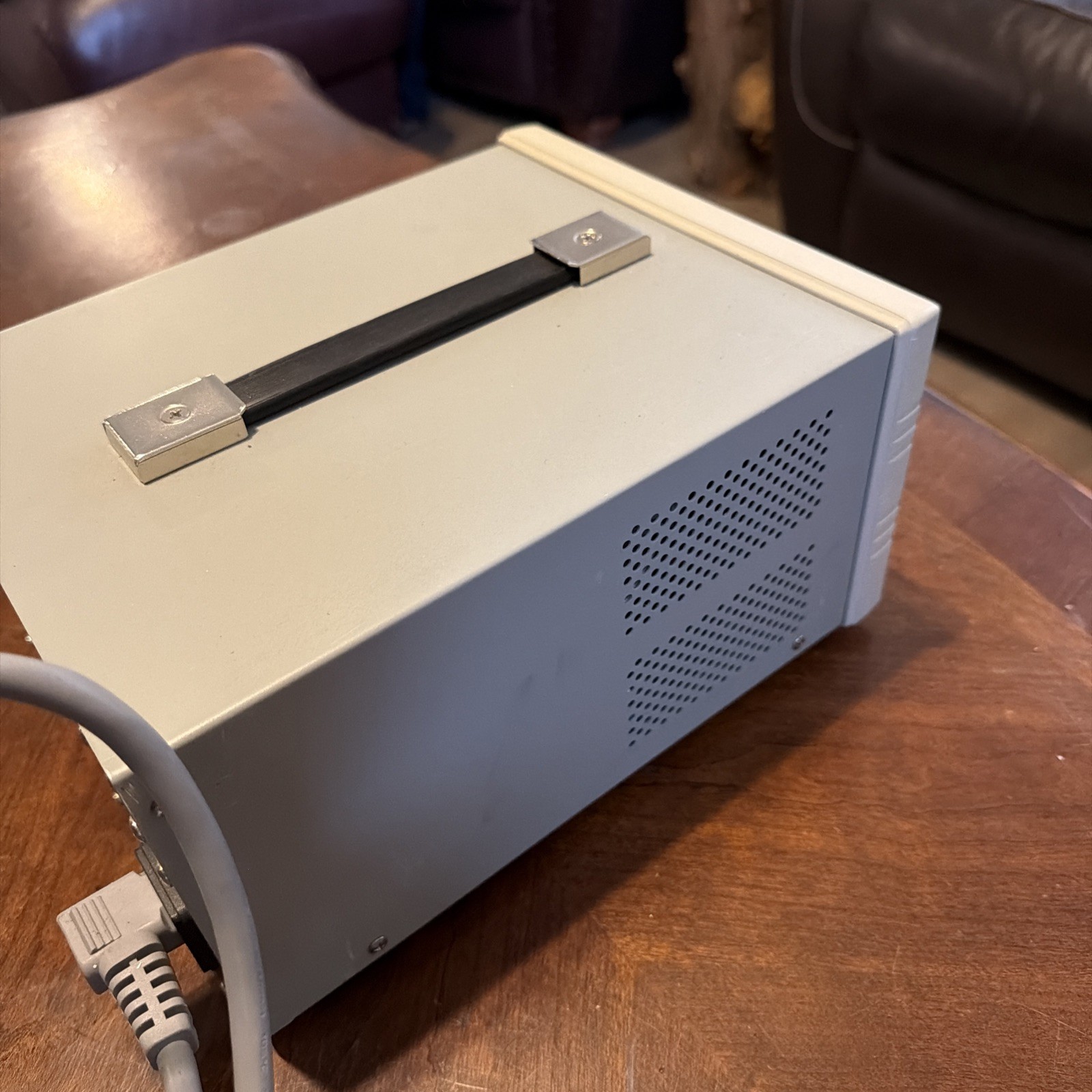 GW Instek GPD-3303S 3-Channel Programmable Linear DC Power Supply 195W
