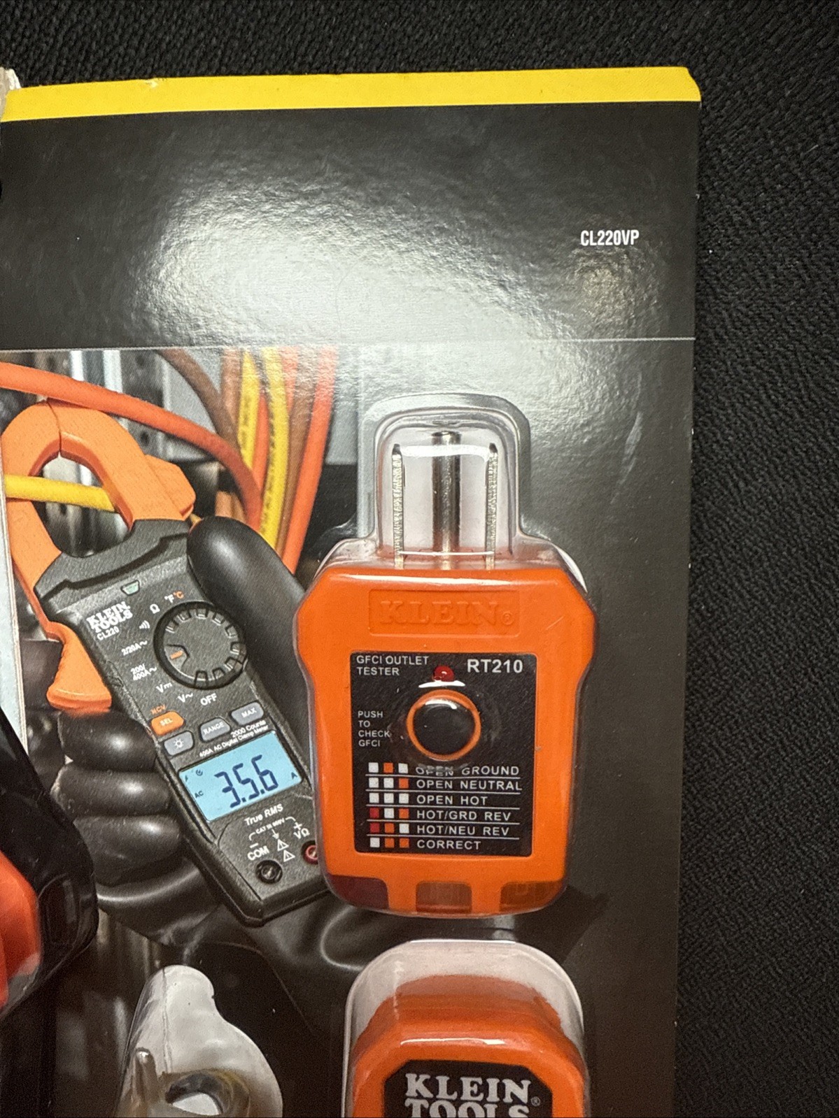 Klein Tools Premium Meter Electrical Test Kit CL220VP. New (4332)