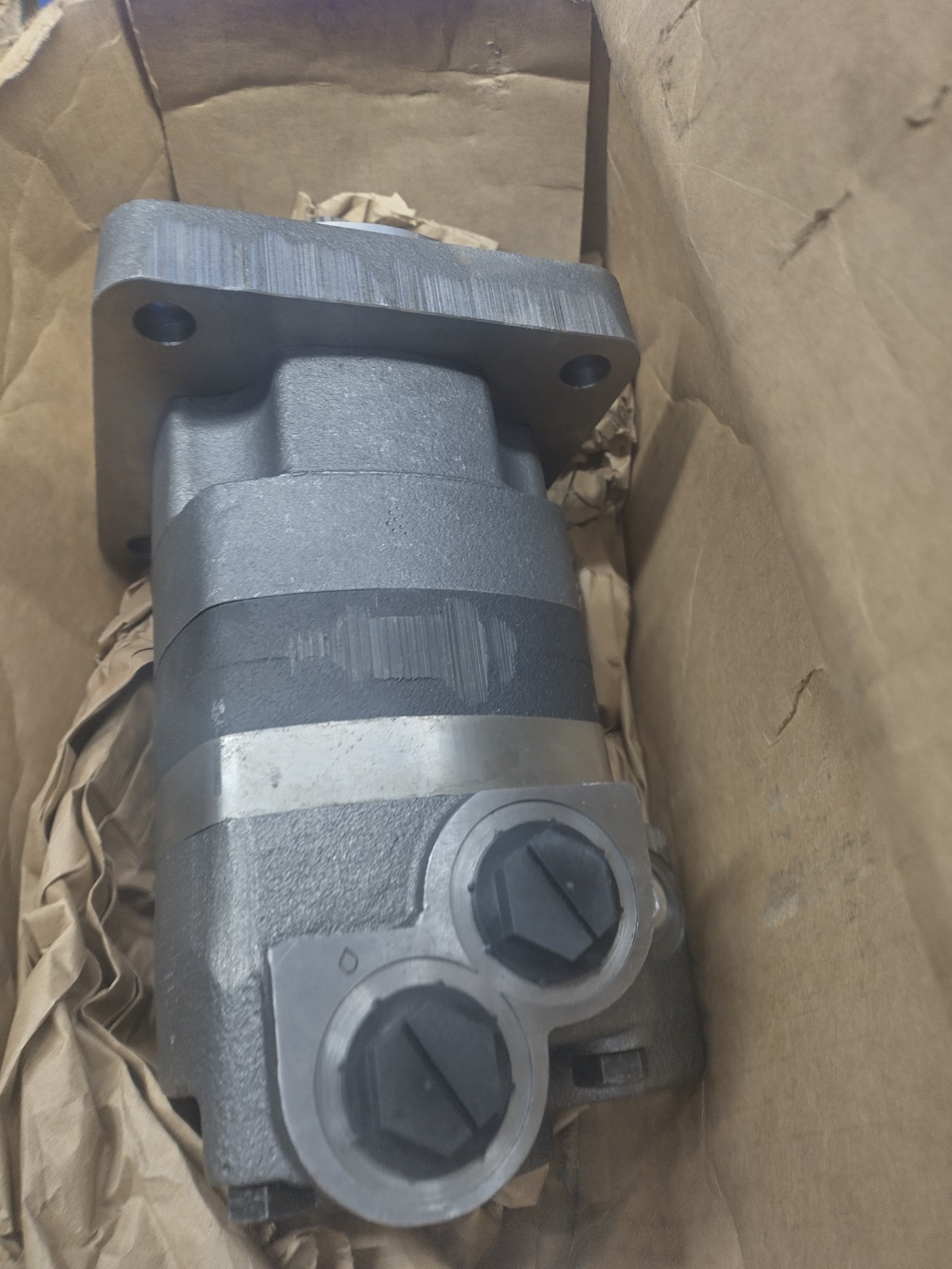 ORIGINAL Char-Lynn 109-1287-006 Hydraulic Motor =New Old Stock=