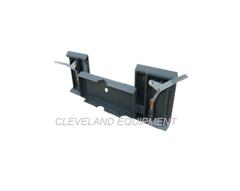 New Worksaver Mini Universal to Full Size Skid Steer Quick Attach Adapter 835010