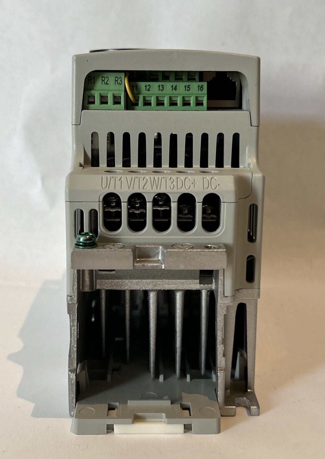 Allen-Bradley 22F-D1P5N113 PowerFlex 4M AC Drive, 460VAC, 1.5A, 0.5HP