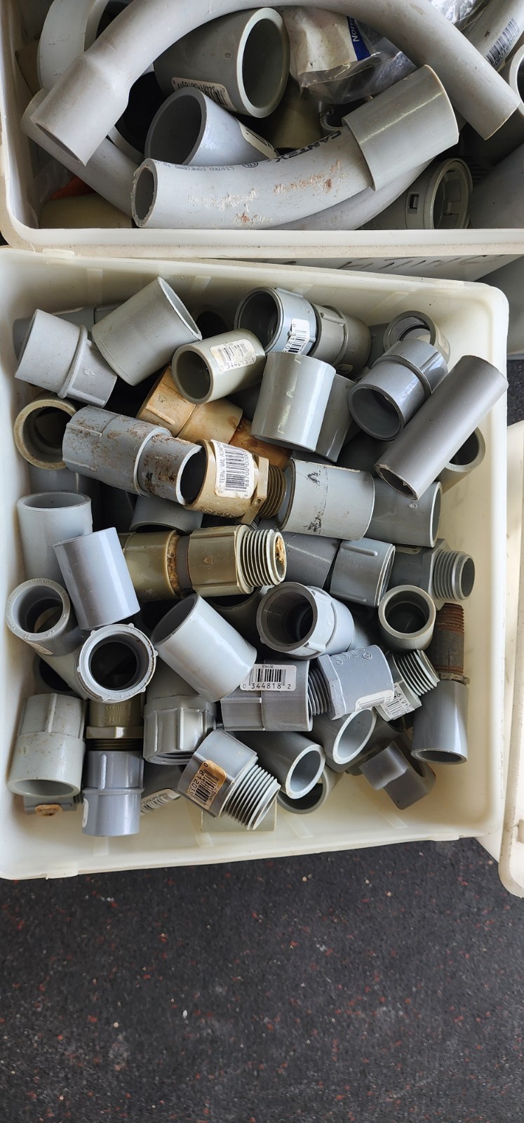 Estate LOT 100s Of Electrical PVC Conduit Fittings 1/2″-2 1/2″ NEW SEAL TIGHT