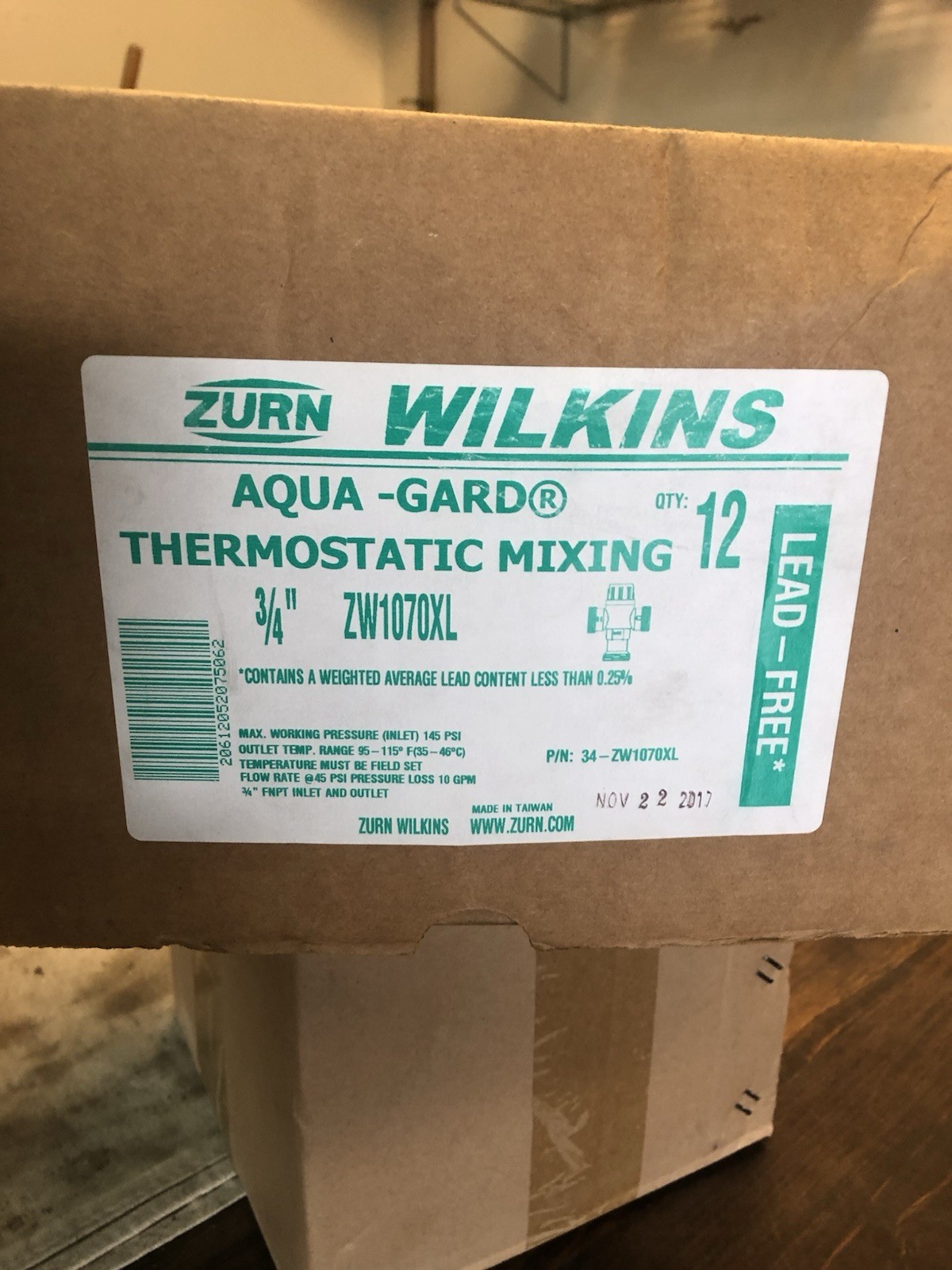 Zurn Wilkins 3/4 in ZW1070XL Aqua-Gard Thermostatic Mixing Valve Lead Free *New