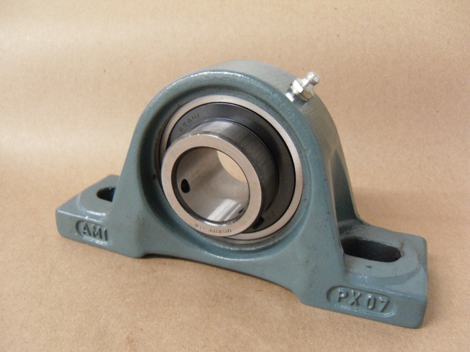 ASAHI/ AMI UCPX07-23 SET SCREW LOCKING PILLOW BLOCK MADE IN JAPAN