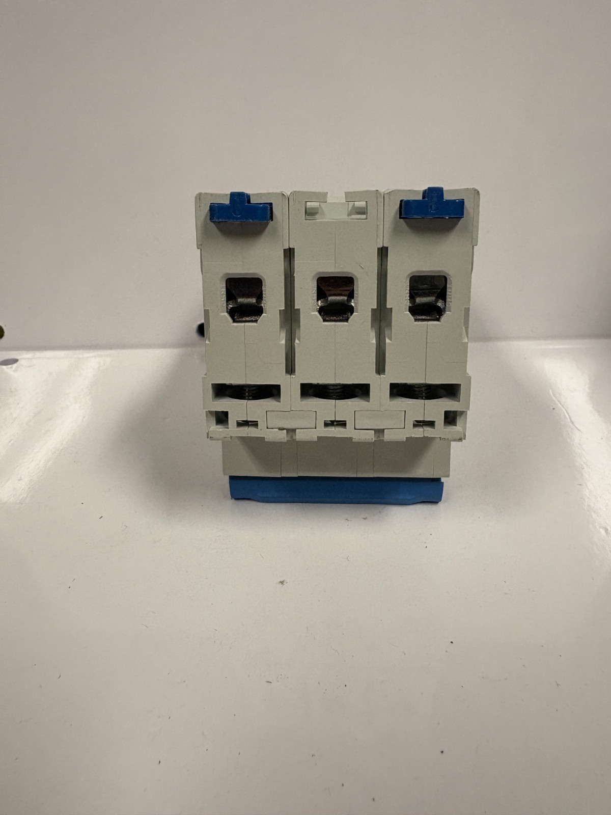 Breaker 40Amps 2pole DIN Rail Mounting (Solar/PV/Cooling/HVAC)