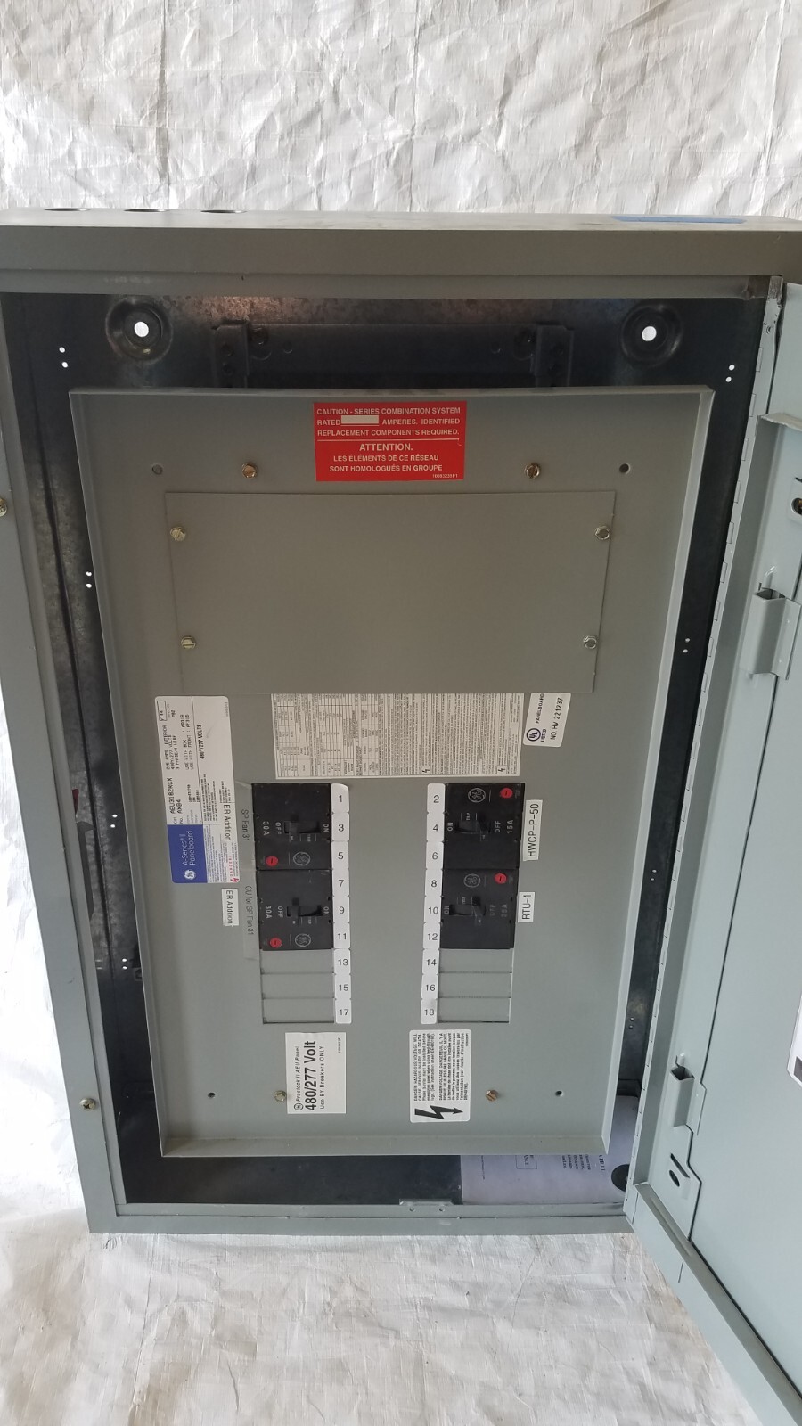 AEU3182RCX GE 225 Amp 480Y/277V 3Ø 4W 18ct. N1 Main Lug Panel w/ 4 TEY Breakers