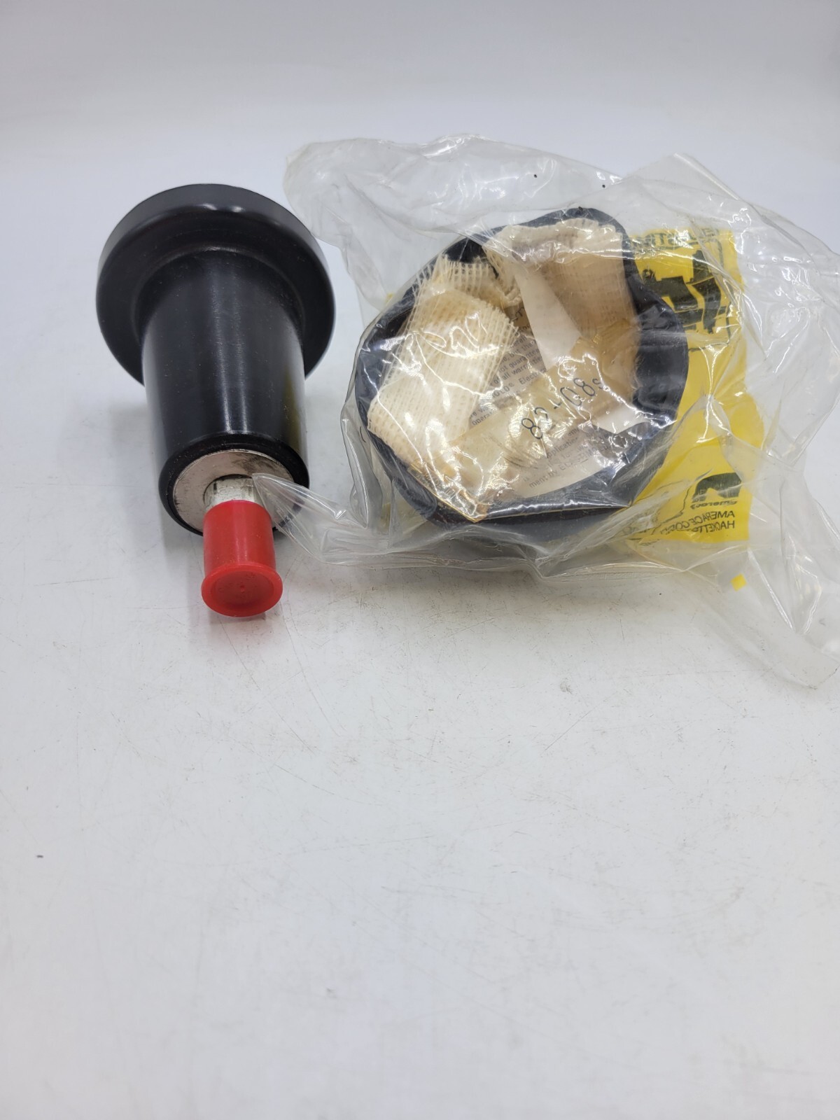 Elastimold 600-DP Dead End Plug Cable Adapter 600-Amp Includes Protective Cap