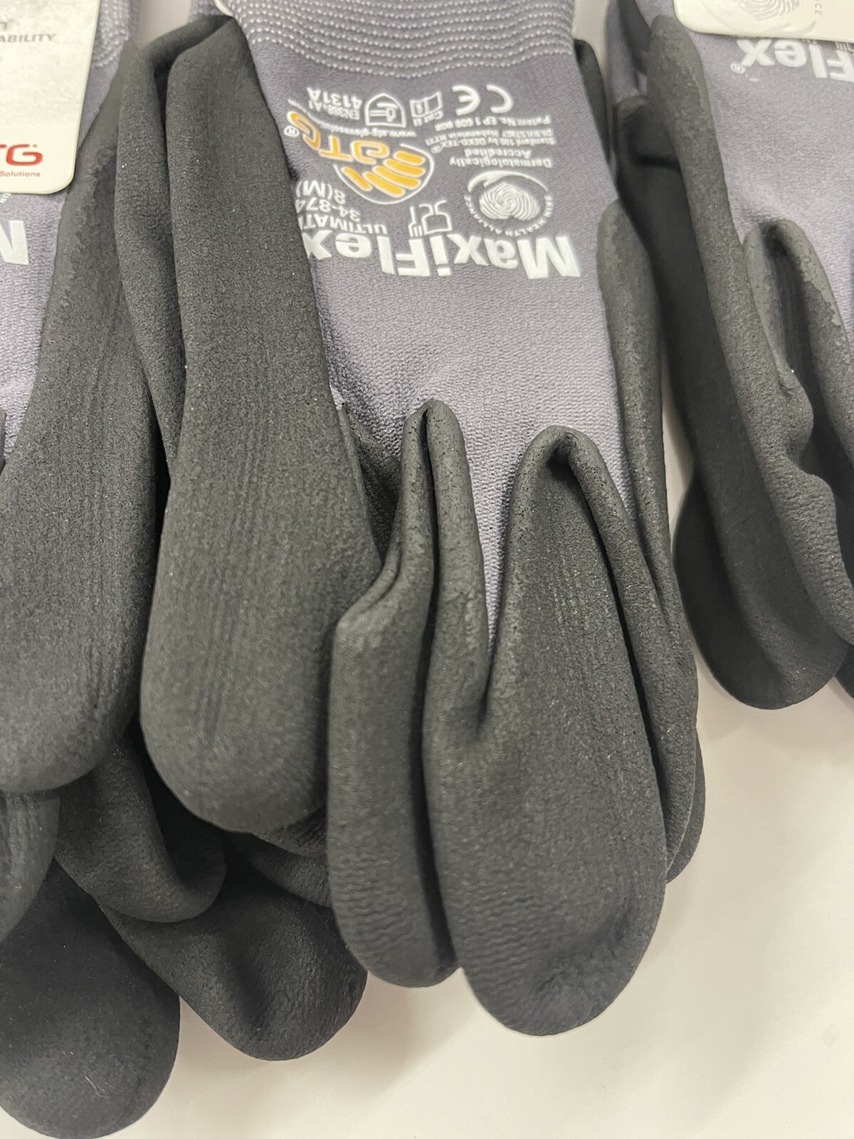4 Pairs Medium MaxiFlex Ultimate Nitrile Coated Work Gloves Touchscreen 34-874T