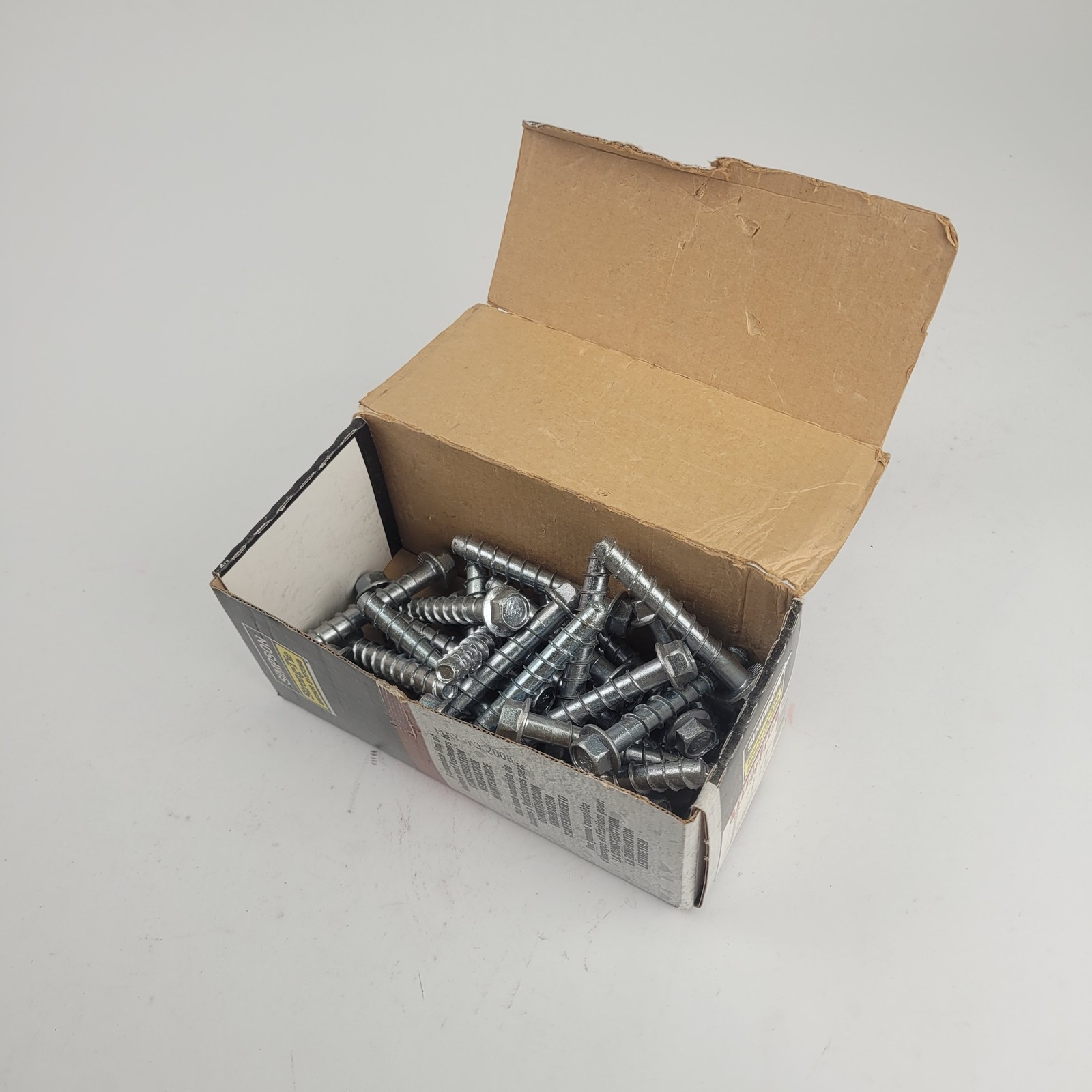 Lot of 32 Simpson Strong Tie THD37300H Heavy Duty Anchor Screws 3/8 X 3 – NEW