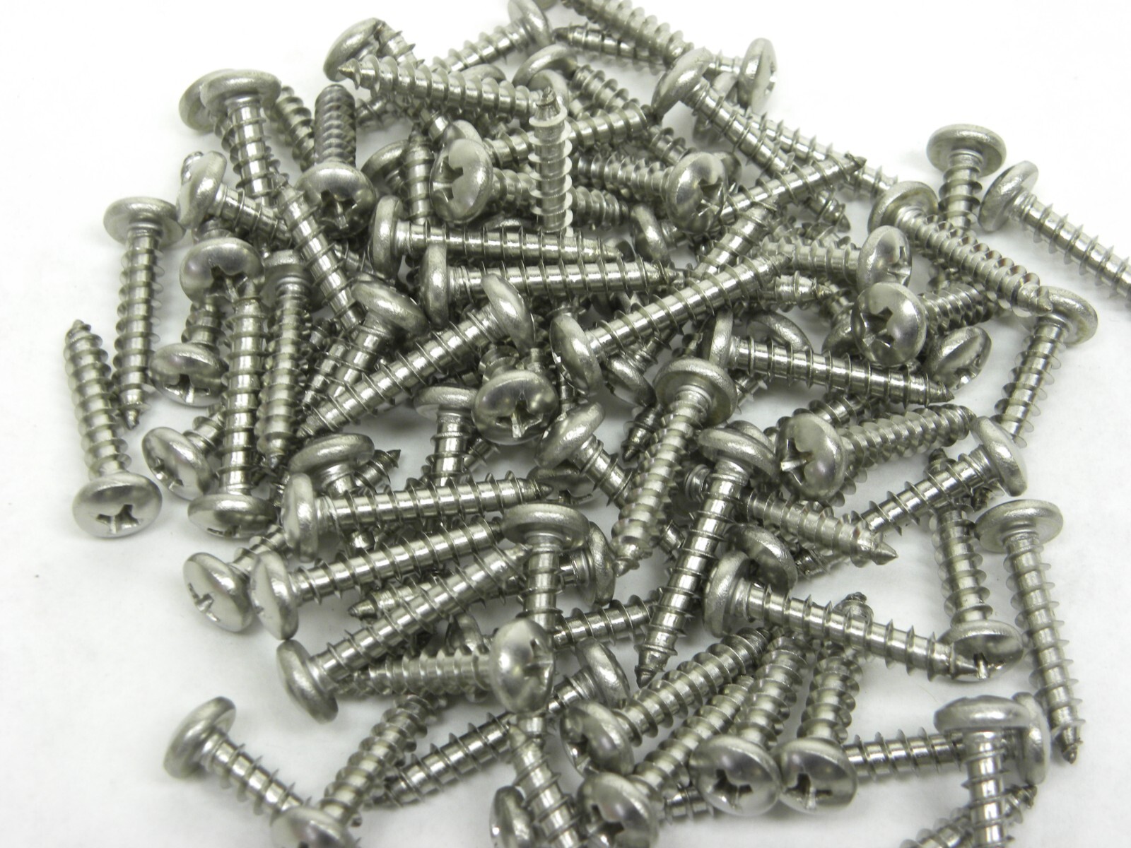 100 Pack – #10 x 1″ Stainless Steel Phillips Pan Head Wood Screws / Sheet Metal
