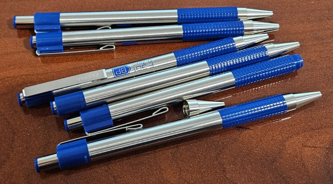 Pens Zebra F-301 Retractable Ball Point NO Ink Pen Shell Only F301 NOREFILL BLUE