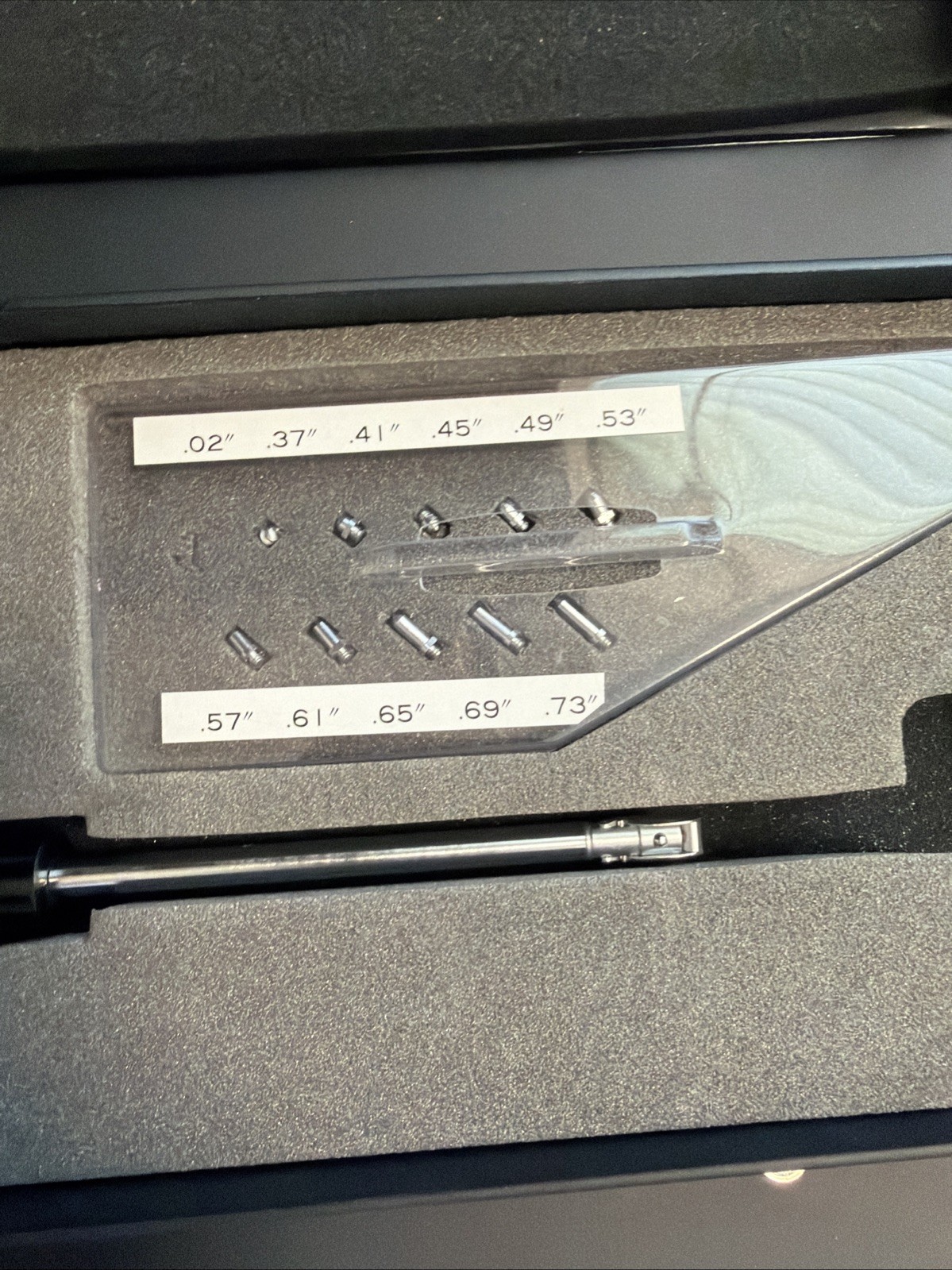PEACOCK DIAL BORE GAGE SET .37″-.75″ RANGE .0001″ GRADS WITH CASE