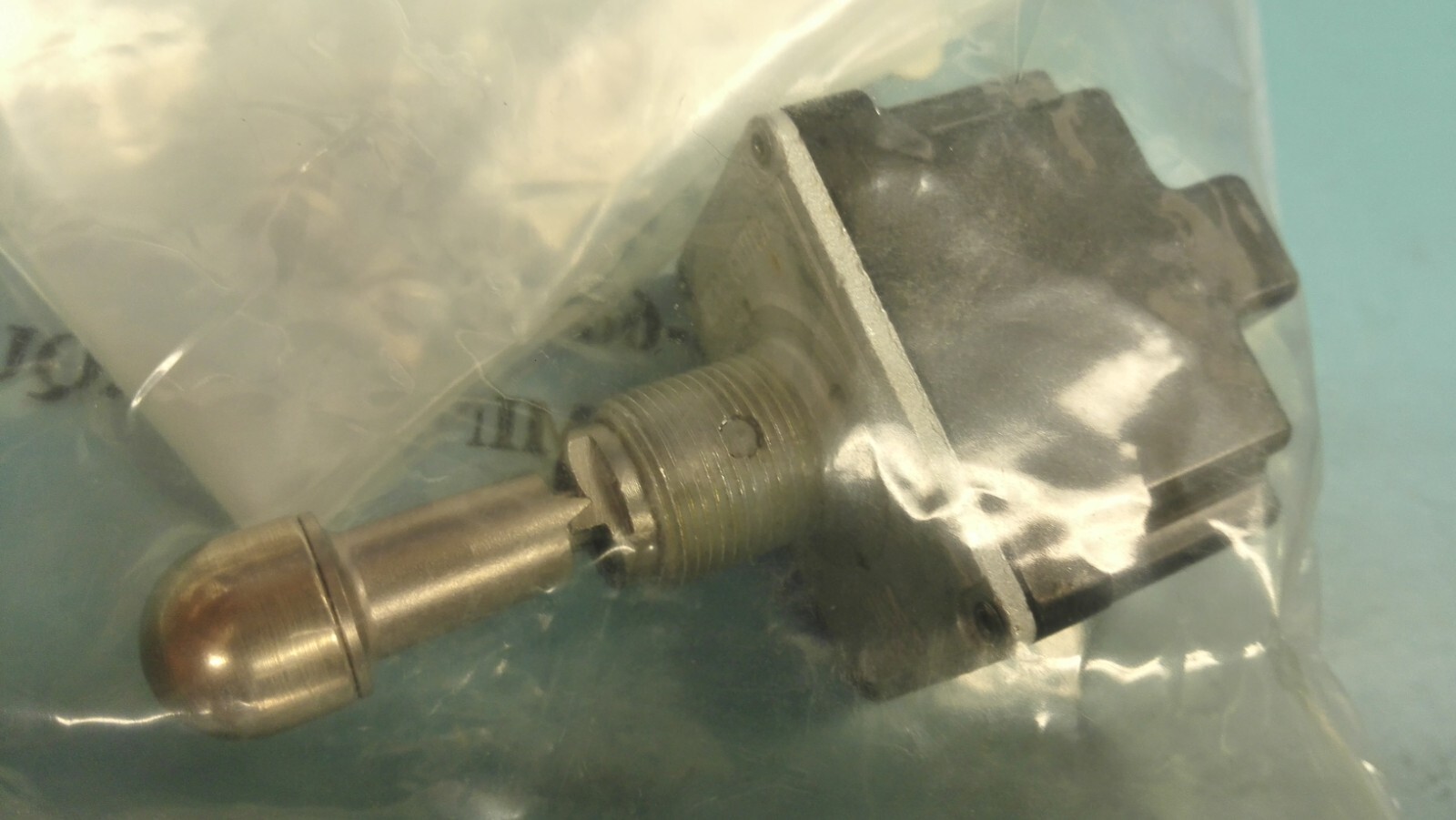 HONEYWELL 2TL1-50M VERY HIGH QUALITY TOGGLE SWITCH WITH DETENT LOCK AIRCRAFT