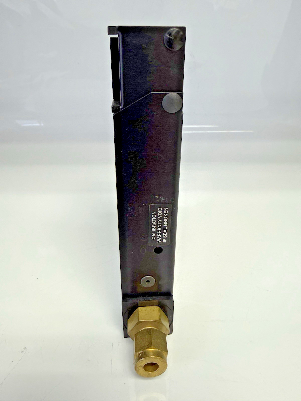 Aalborg GFM17 GFMS-010009 Mass Flow Meter Air 0-5 L/min 1000 PSI 30VDC LCD