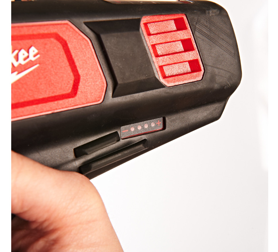 Milwaukee M12 CC-402C Cable Cutter Kit 2x 4.0Ah Batteries Charger Case 12V