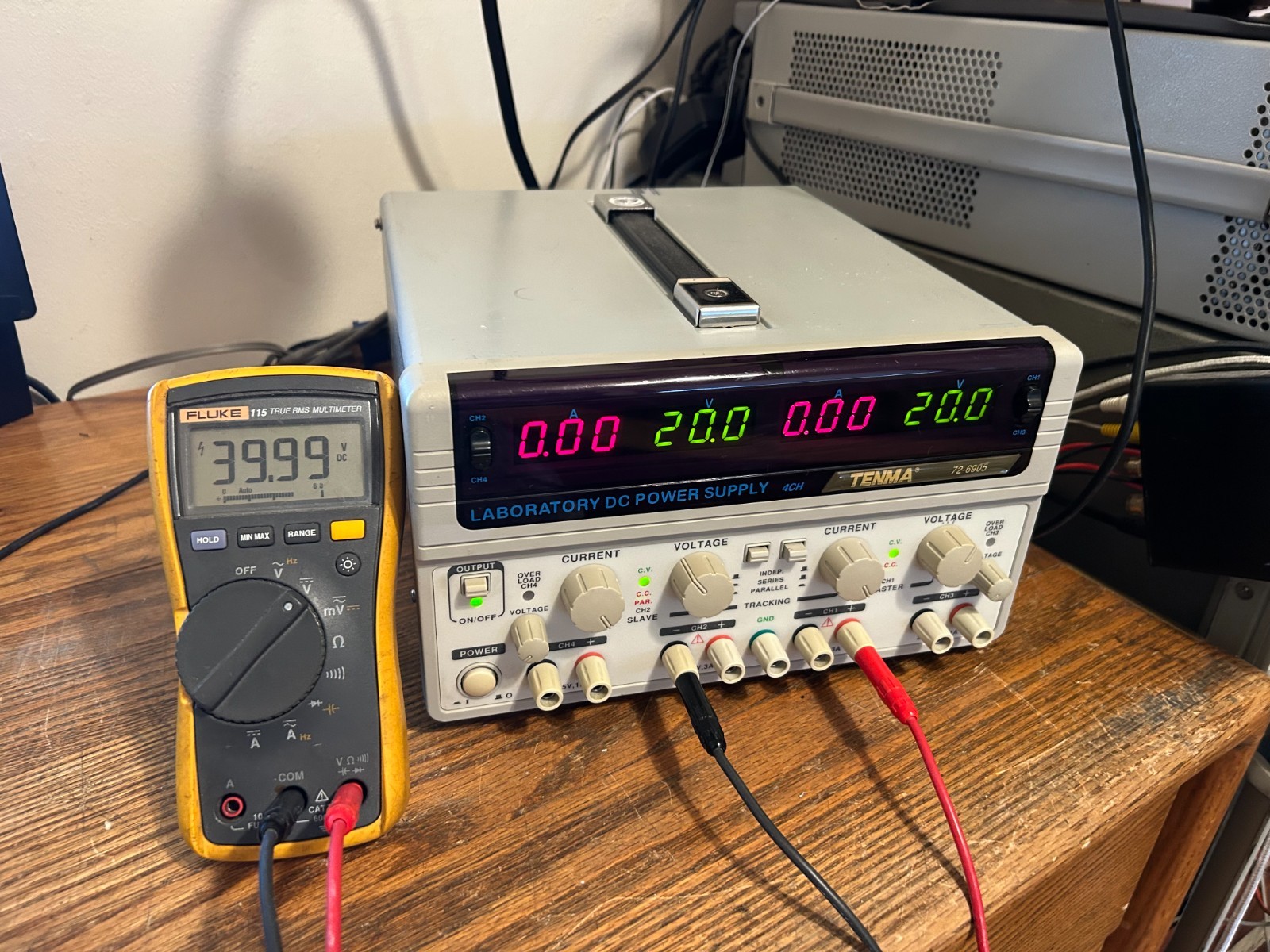 Working DC Linear Regulated Power Supply Quad Independent Output Tenma 72-6905