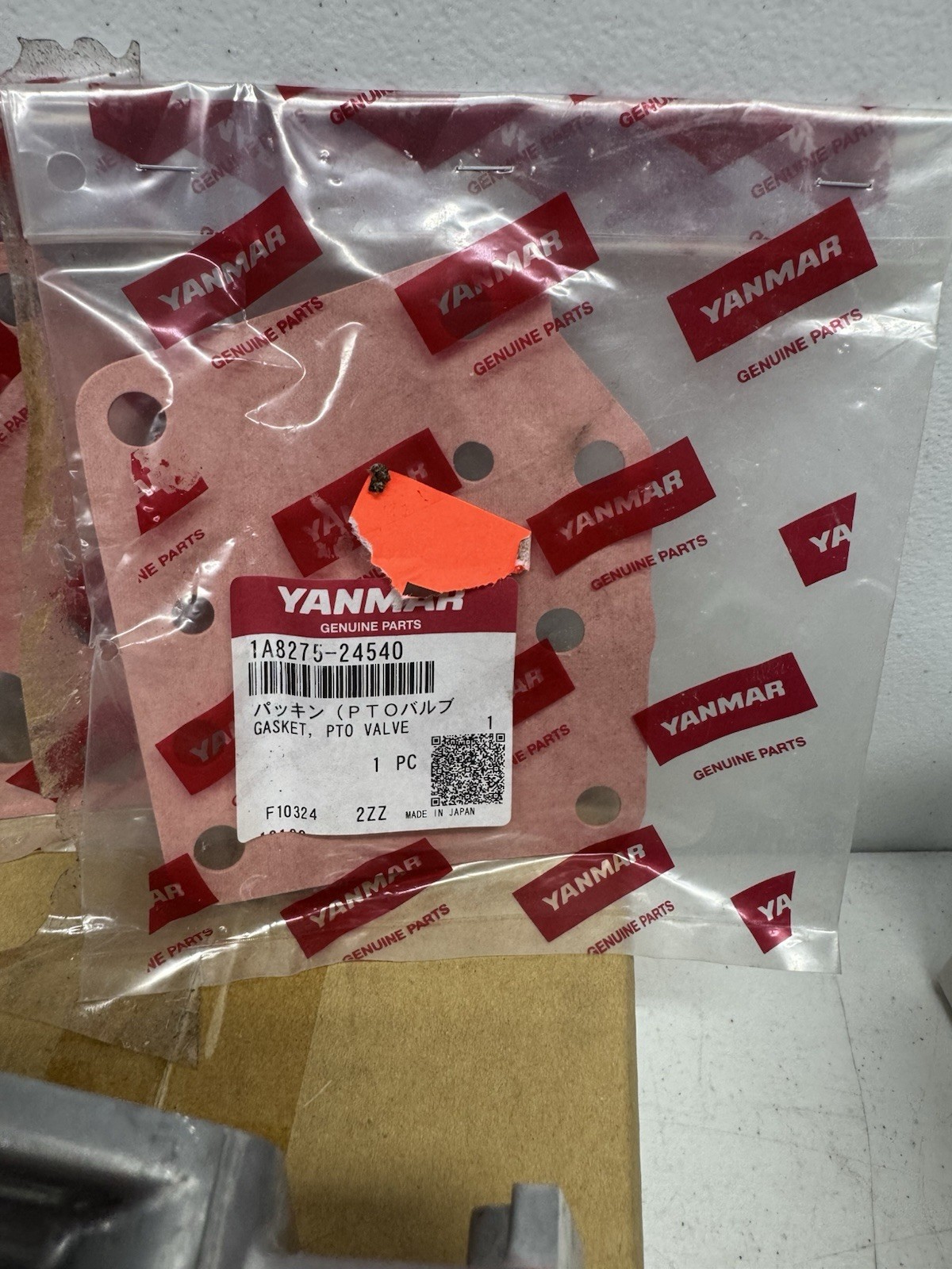Yanmar Valve Body Part# 1682D2-00010/1682D2-00011