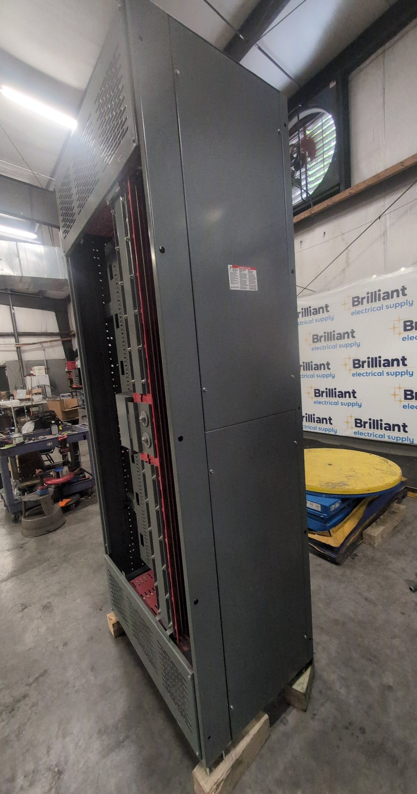 Square D QED Switchboard 2000A 480V 3PH 4W NEMA 1