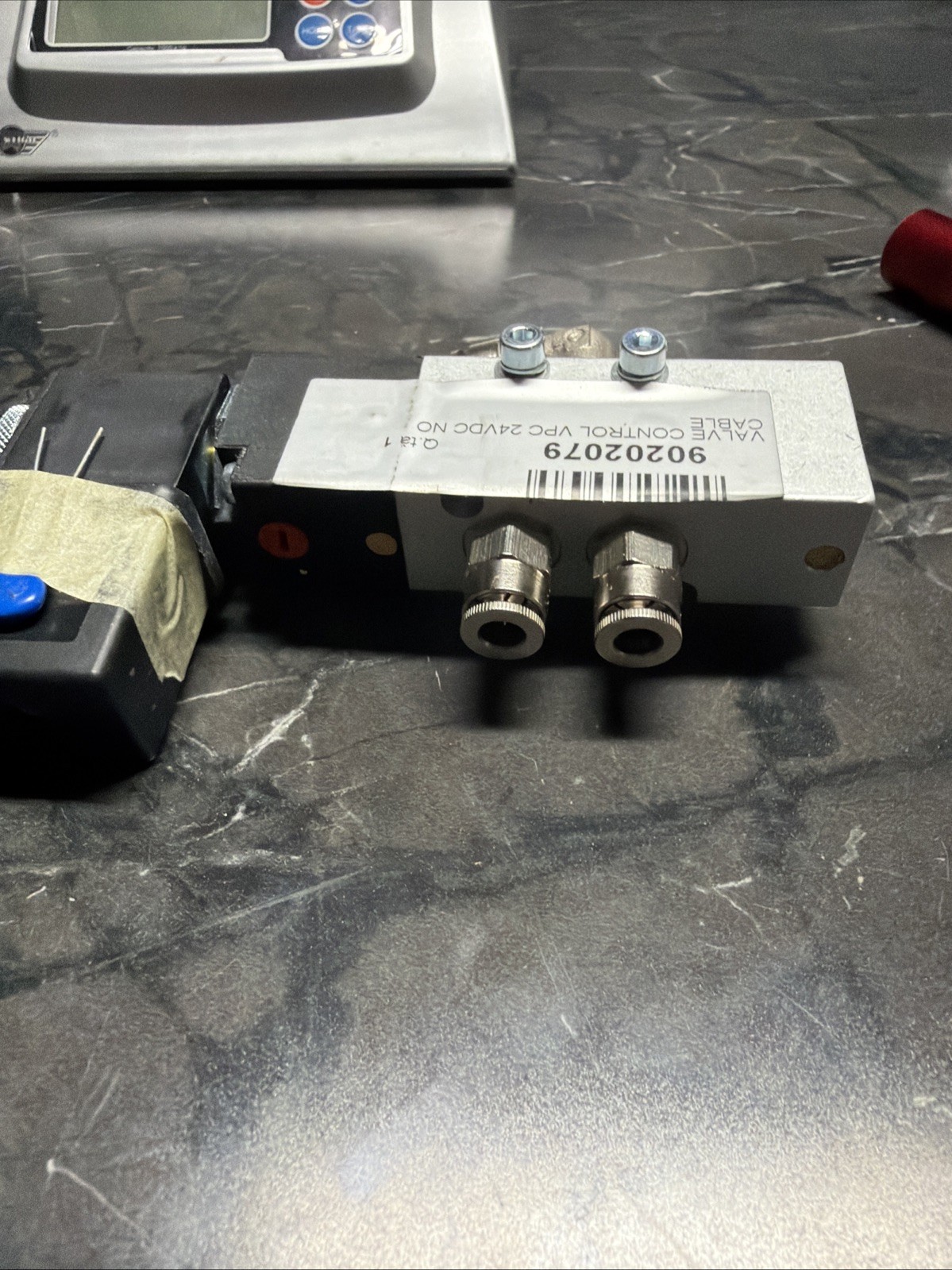 Camozzi Single Solenoid Valve 358-015-02, 5/2-way, G1/8, 24VDC, Spring Return