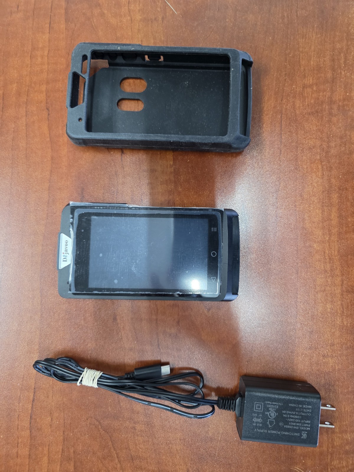 DEJAVOO QD3 WIRELESS TERMINAL (4G + WIFI) “UNLOCKED” REFURBISHED & RUBBER CASE