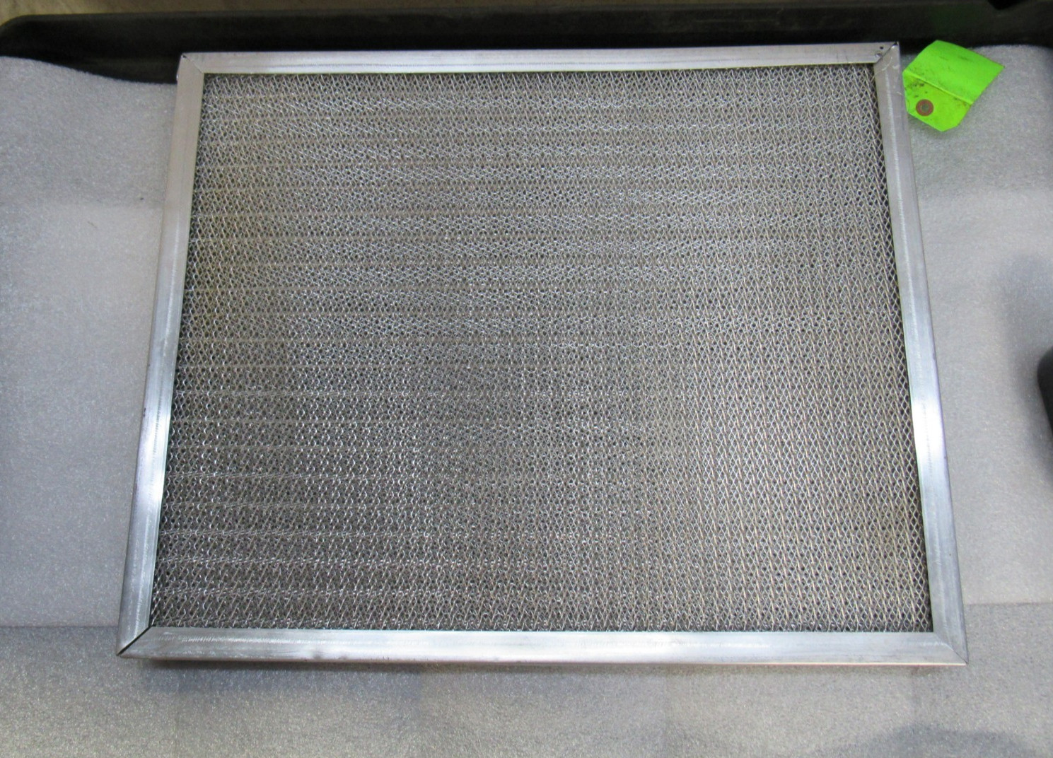 No Name Aluminum Mesh Filter 24X20X2 New